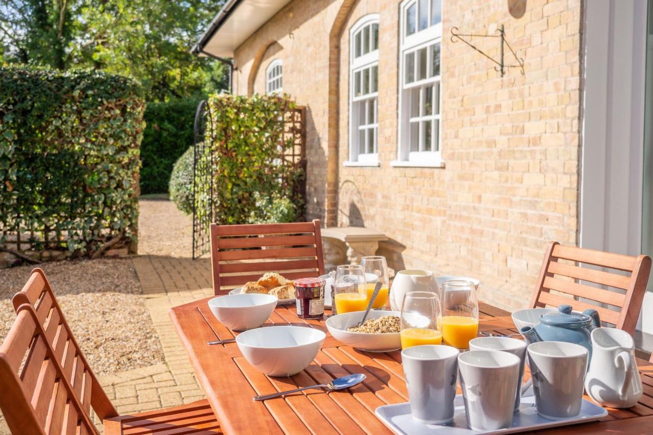 Maltings Lodge Chelsworth Экстерьер фото