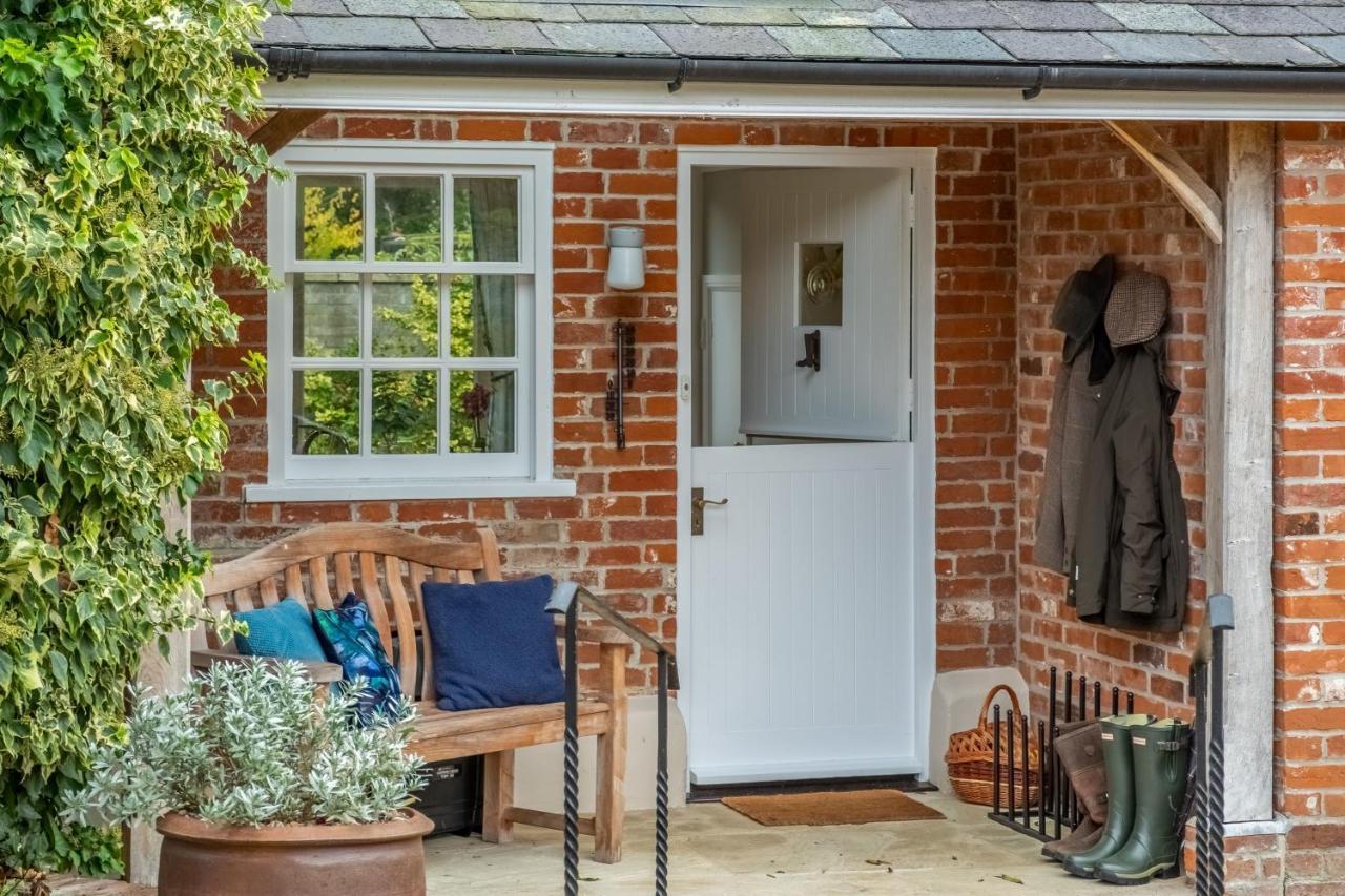 Maltings Lodge Chelsworth Экстерьер фото