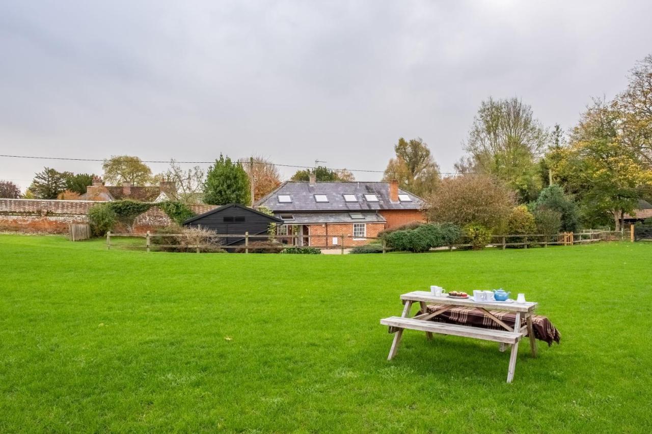 Maltings Lodge Chelsworth Экстерьер фото