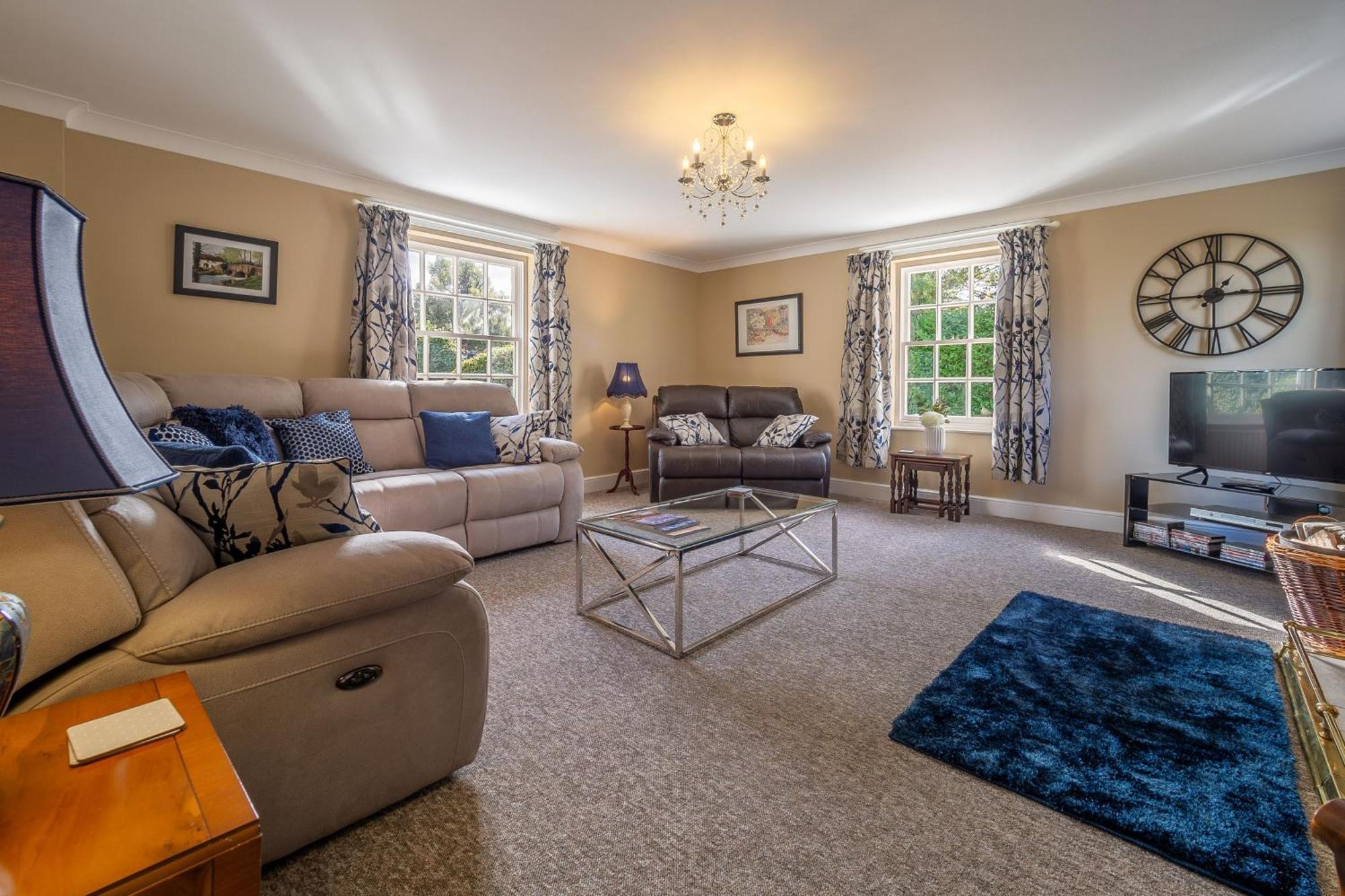 Maltings Lodge Chelsworth Экстерьер фото